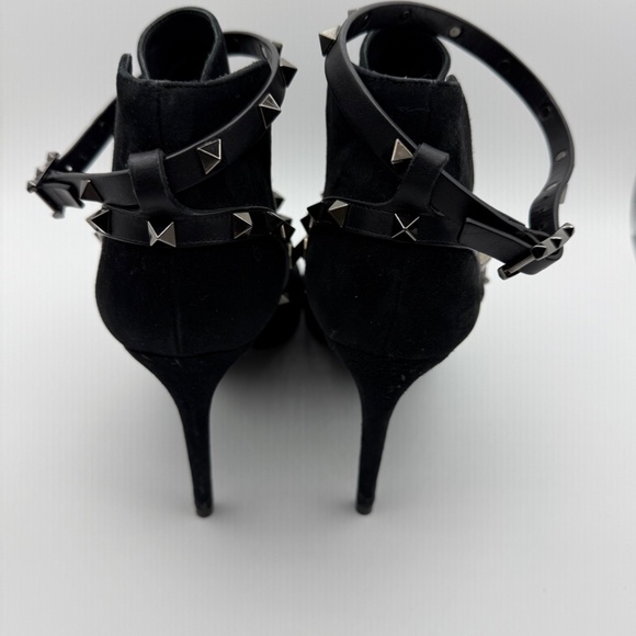 VALENTINO ROCKSTUD NOIR SUEDE ANKLE BOOTIES 41 - Picture 2 of 11